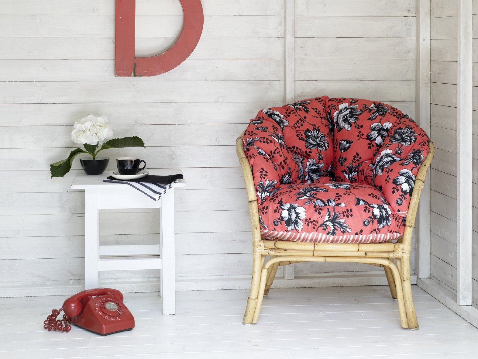 Cotton linen home decor interiors fabrics by the meter or yard in shades of orange and red perfect for all your curtain, blinds or upholstery projects. Ships from Canada worldwide including the USA
