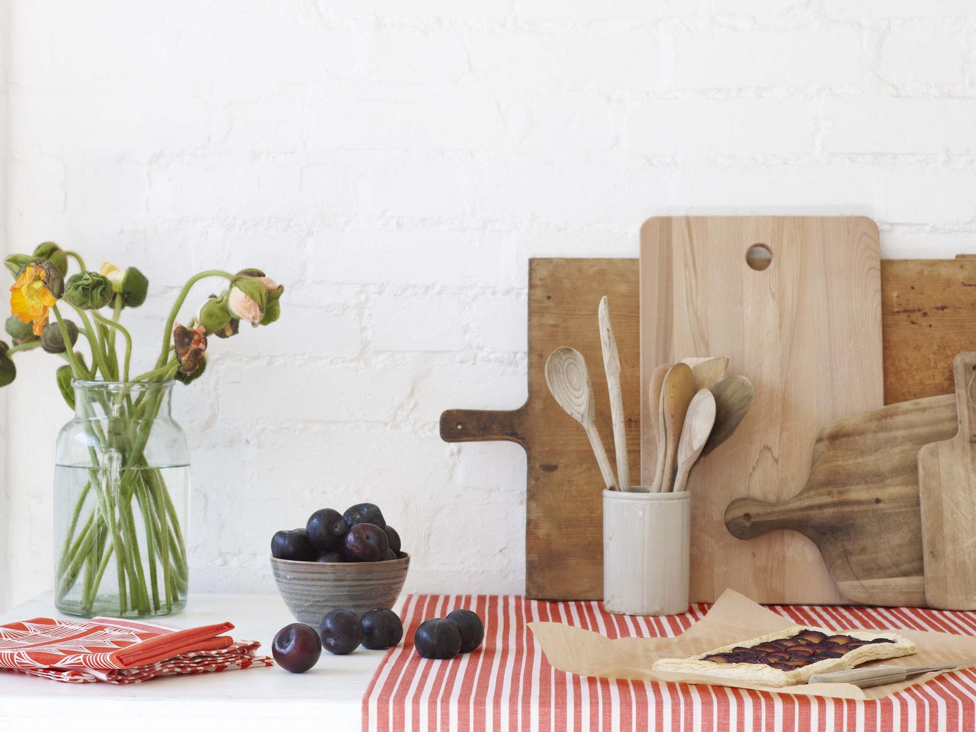 Red & Orange Table Linens